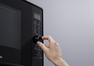 Panasonic NN-GD35HBGTG - 2