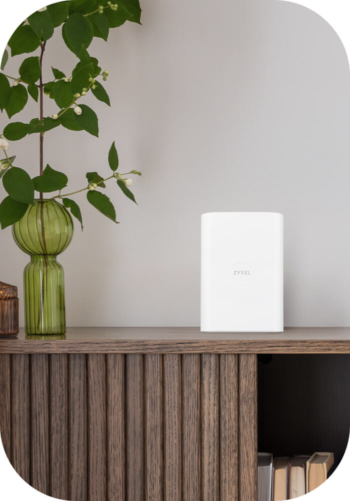 Zyxel Nebula FWA70 Nebula FWA 5G Outdoor/Indoor Router