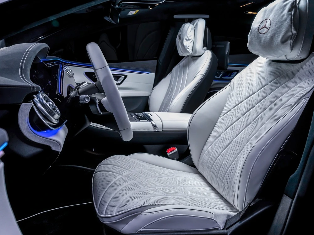 Mercedes EQS 500 4Matic görseli 3