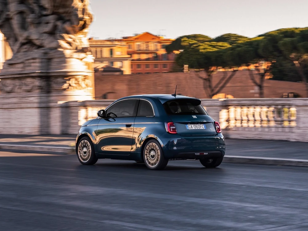 Fiat 500e Giorgio Armani